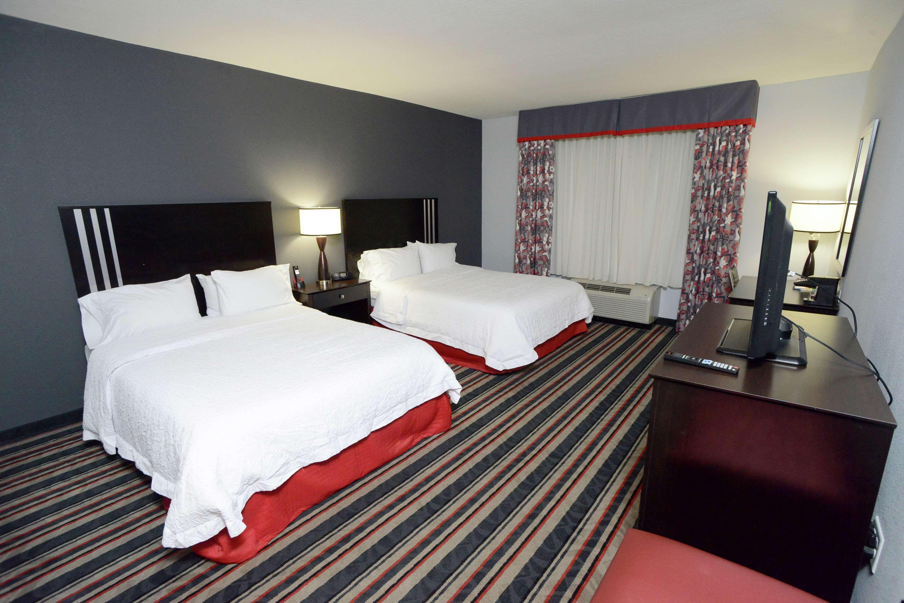 Hampton Inn & Suites Albany At Albany Mall Exterior foto